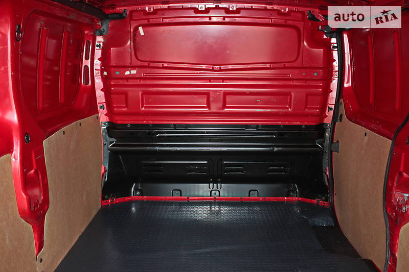 Вантажопасажирський фургон Renault Trafic 2015 в Кременчуці фото 16 Вантажопасажирський фургон Renault Trafic 2015 в Кременчуці