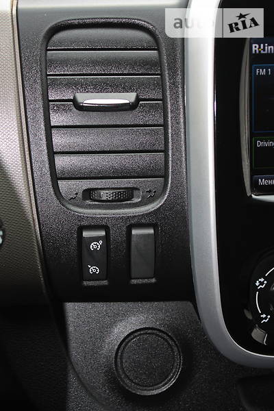 Вантажопасажирський фургон Renault Trafic 2015 в Кременчуці фото 31 Вантажопасажирський фургон Renault Trafic 2015 в Кременчуці