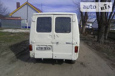 Грузопассажирский фургон Renault Trafic 1991 в Сумах