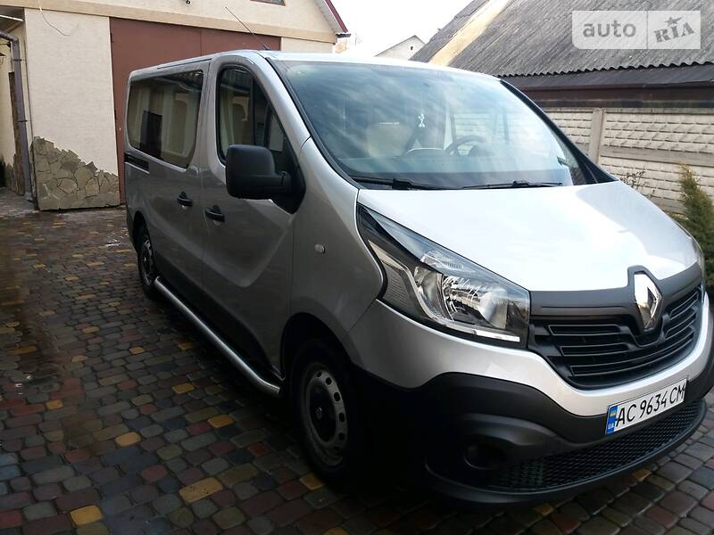 Мінівен Renault Trafic 2016 в 