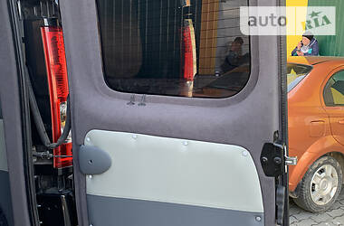 Мінівен Renault Trafic 2012 в 