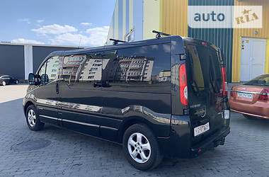 Мінівен Renault Trafic 2012 в 