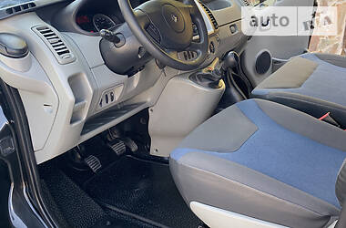 Мінівен Renault Trafic 2012 в 
