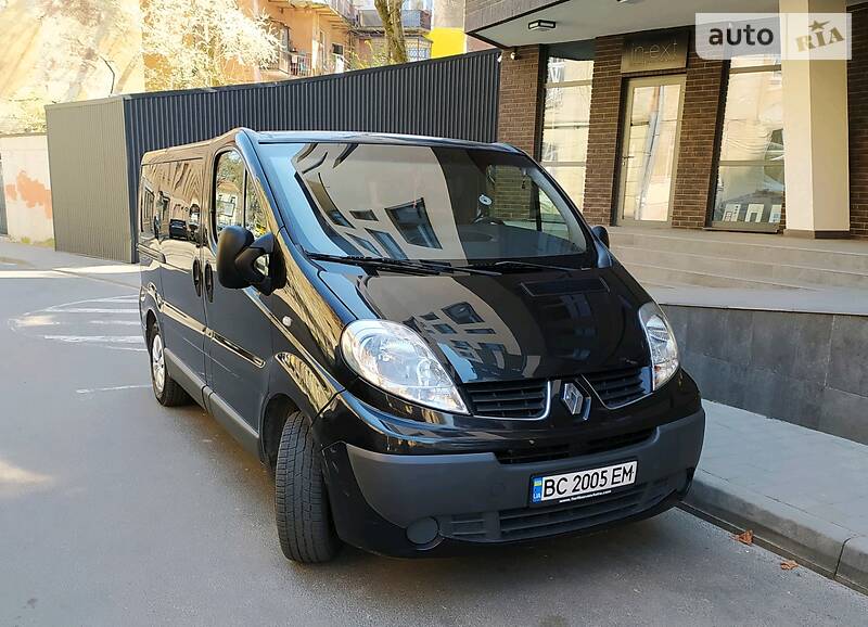 Мінівен Renault Trafic 2010 в 