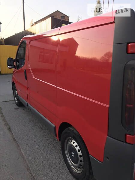 Вантажопасажирський фургон Renault Trafic 2005 в Умані