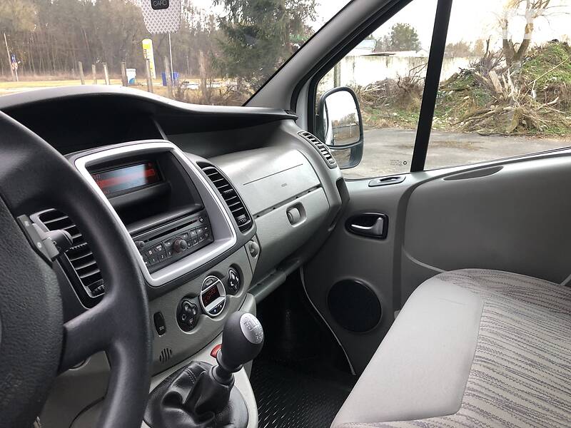 Мінівен Renault Trafic 2010 в Радивиліві
