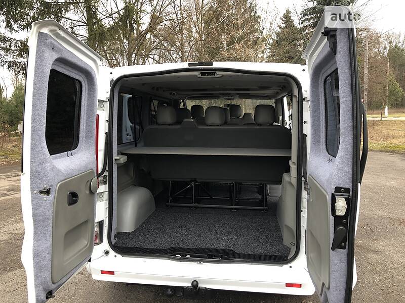 Мінівен Renault Trafic 2010 в Радивиліві