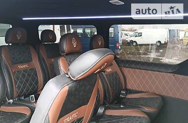 Мінівен Renault Trafic 2014 в 