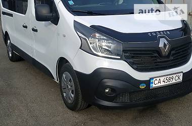 Мінівен Renault Trafic 2015 в 