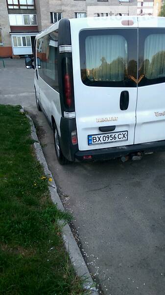 Вантажопасажирський фургон Renault Trafic 2005 в Хмельницькому