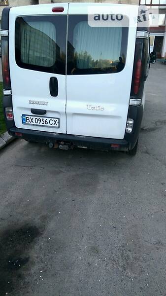 Вантажопасажирський фургон Renault Trafic 2005 в Хмельницькому