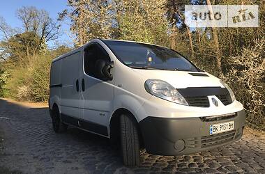 Грузопассажирский фургон Renault Trafic 2007 в Ровно