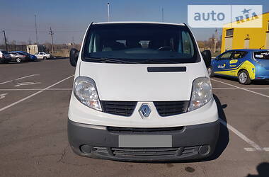 Минивэн Renault Trafic 2010 в 