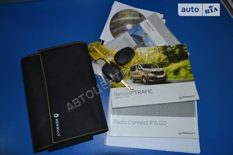 Вантажопасажирський фургон Renault Trafic 2016 в Хмельницькому
