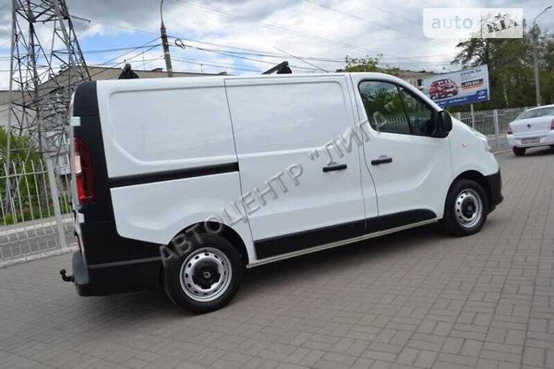Вантажопасажирський фургон Renault Trafic 2016 в Хмельницькому