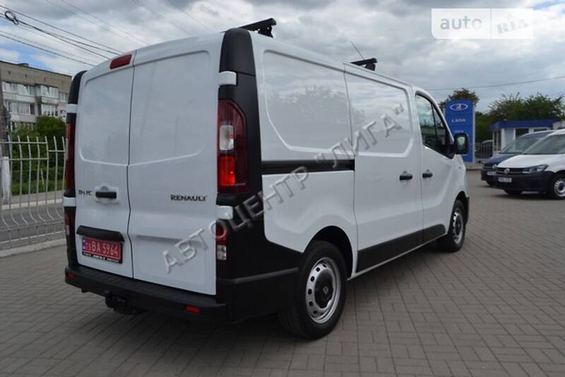 Вантажопасажирський фургон Renault Trafic 2016 в Хмельницькому