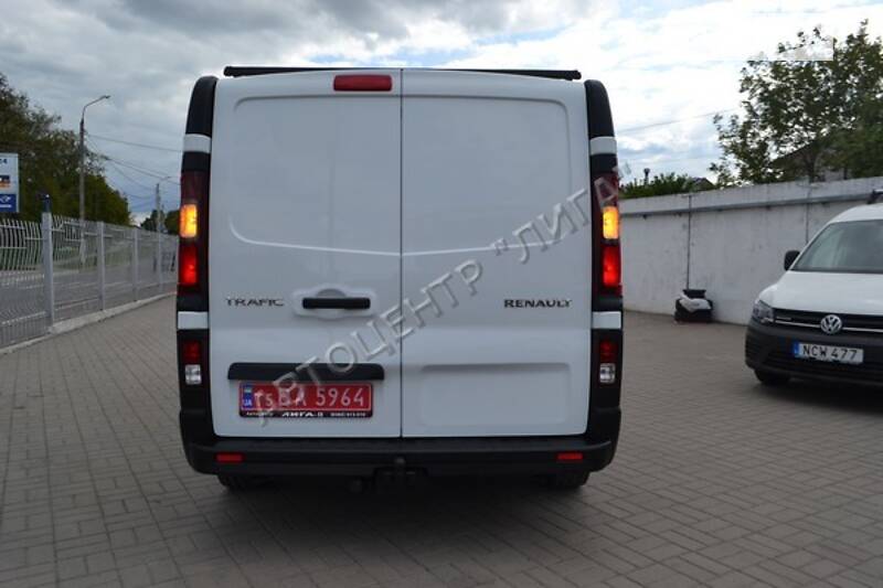 Вантажопасажирський фургон Renault Trafic 2016 в Хмельницькому