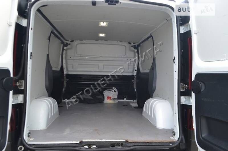 Вантажопасажирський фургон Renault Trafic 2016 в Хмельницькому
