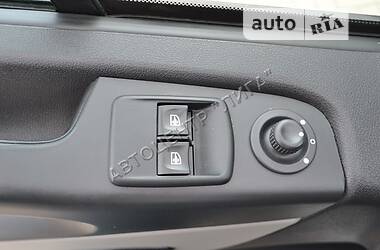 Вантажопасажирський фургон Renault Trafic 2016 в Хмельницькому