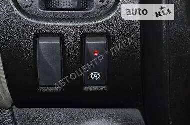 Вантажопасажирський фургон Renault Trafic 2016 в Хмельницькому