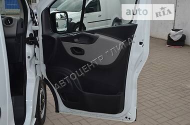 Вантажопасажирський фургон Renault Trafic 2016 в Хмельницькому