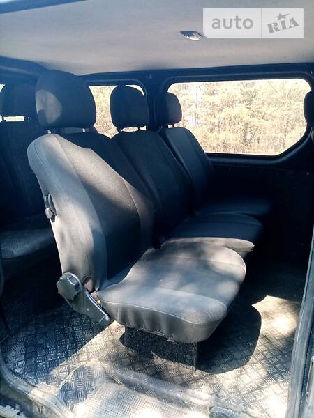 Мінівен Renault Trafic 2002 в Вараші