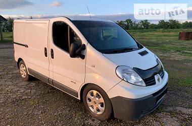 Грузопассажирский фургон Renault Trafic 2011 в Меловом