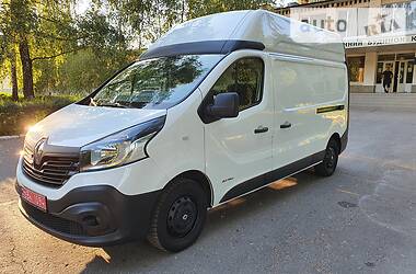 Грузопассажирский фургон Renault Trafic 2016 в Полтаве