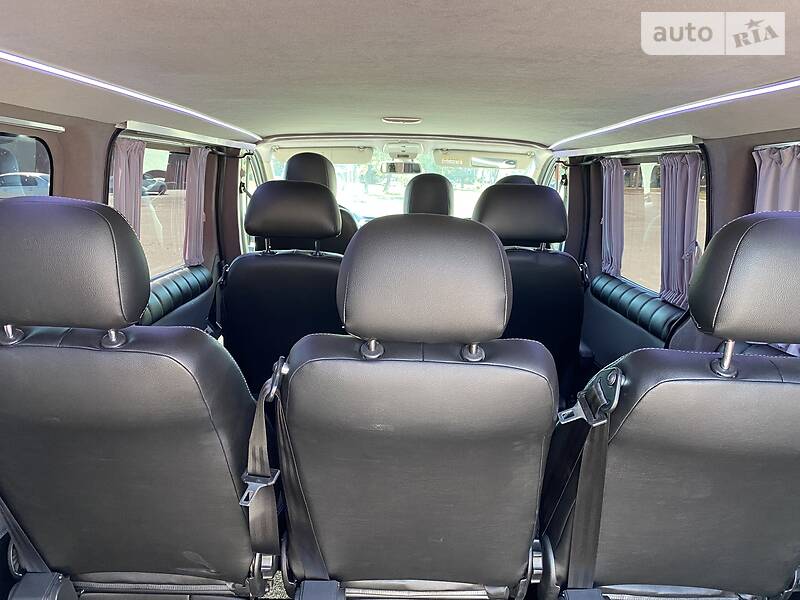 Вантажопасажирський фургон Renault Trafic 2016 в Полтаві