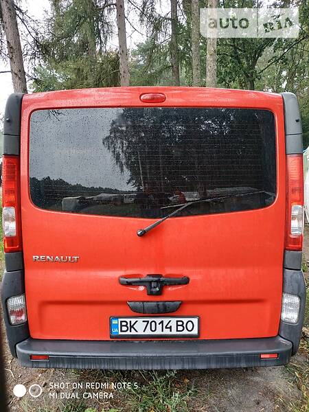 Грузопассажирский фургон Renault Trafic 2012 в Дубно