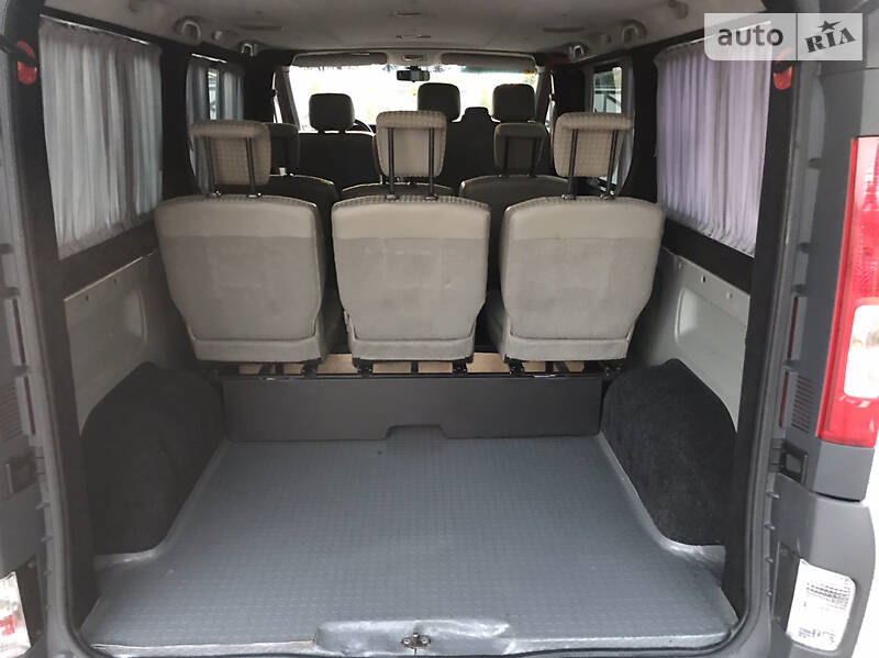 Вантажопасажирський фургон Renault Trafic 2007 в Чернівцях фото 36 Вантажопасажирський фургон Renault Trafic 2007 в Чернівцях