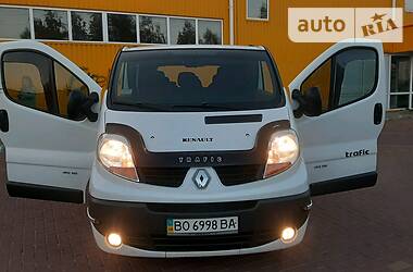 Грузопассажирский фургон Renault Trafic 2007 в Хмельницком