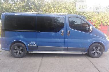 Мінівен Renault Trafic 2003 в Кривому Розі