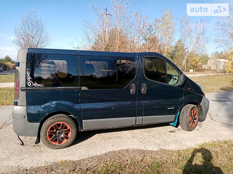 Мінівен Renault Trafic 2002 в Вараші