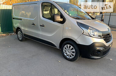 Грузопассажирский фургон Renault Trafic 2016 в Киеве