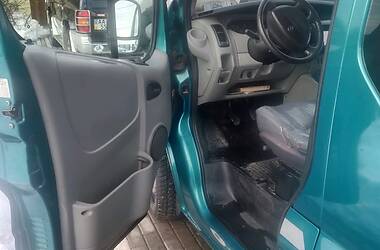 Мінівен Renault Trafic 2004 в 