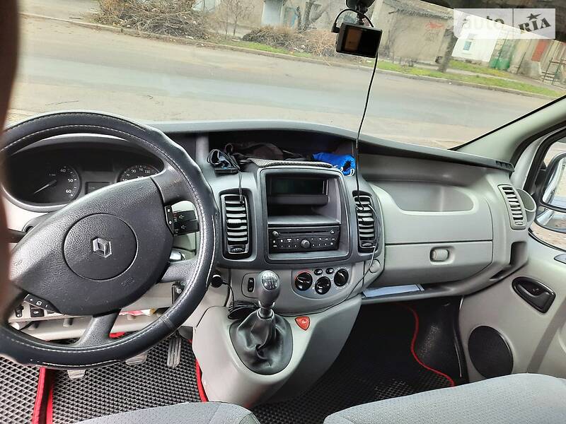 Грузовой фургон Renault Trafic 2011 в Николаеве