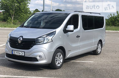 Минивэн Renault Trafic 2016 в 
