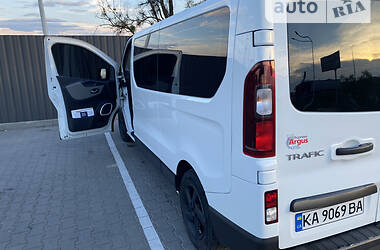 Минивэн Renault Trafic 2015 в Киеве