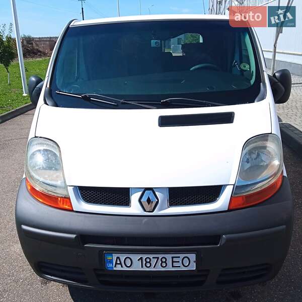 Минивэн Renault Trafic 2006 в Виноградове