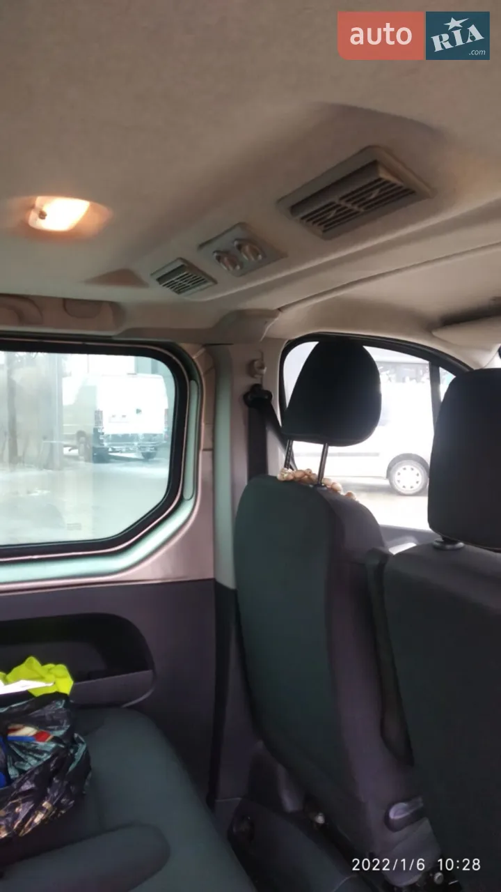 2017 Renault Trafic - мініатюра 3