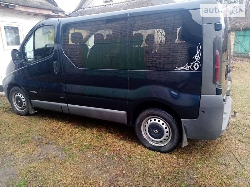 Мінівен Renault Trafic 2002 в Вараші