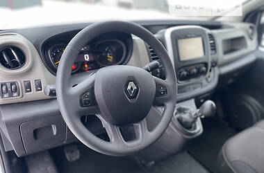 Грузопассажирский фургон Renault Trafic 2014 в Ровно