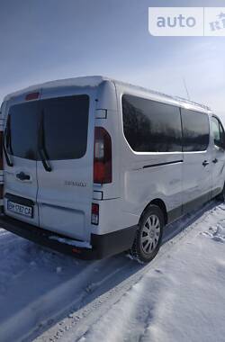 Мінівен Renault Trafic 2015 в Конотопі
