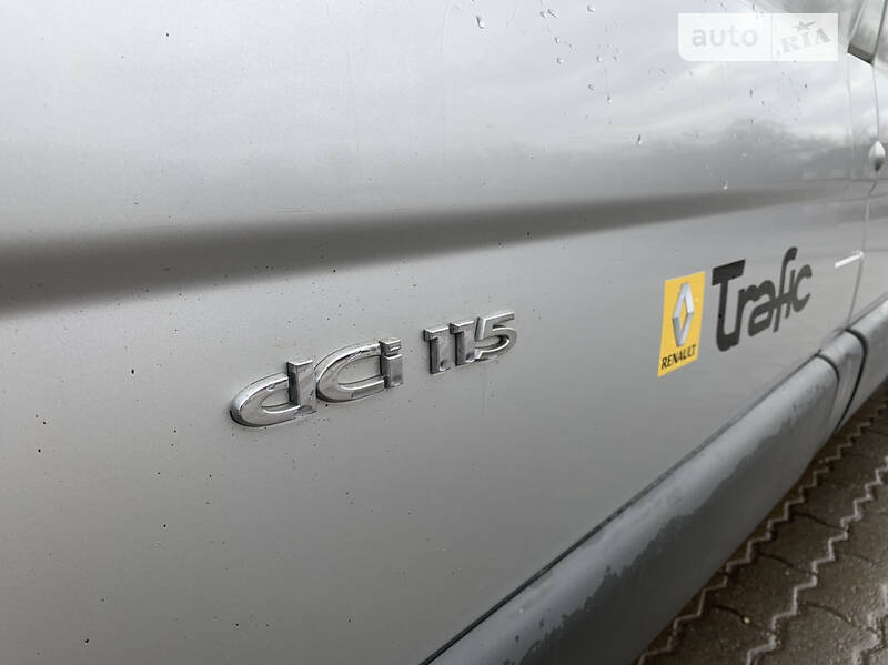 Вантажний фургон Renault Trafic 2013 в Рівному