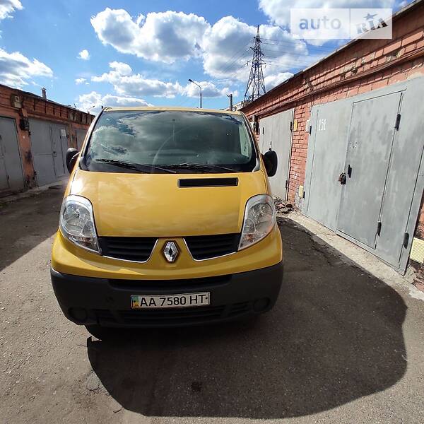 Минивэн Renault Trafic 2008 в Киеве