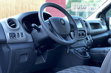 Мінівен Renault Trafic 2017 в 