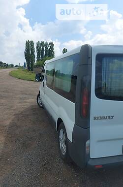 Мінівен Renault Trafic 2004 в Доманівці