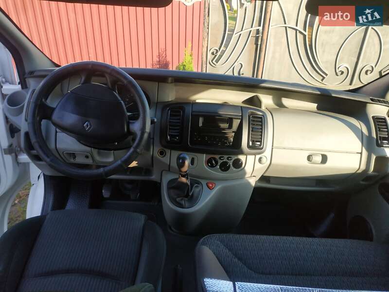 Мінівен Renault Trafic 2007 в Коломиї