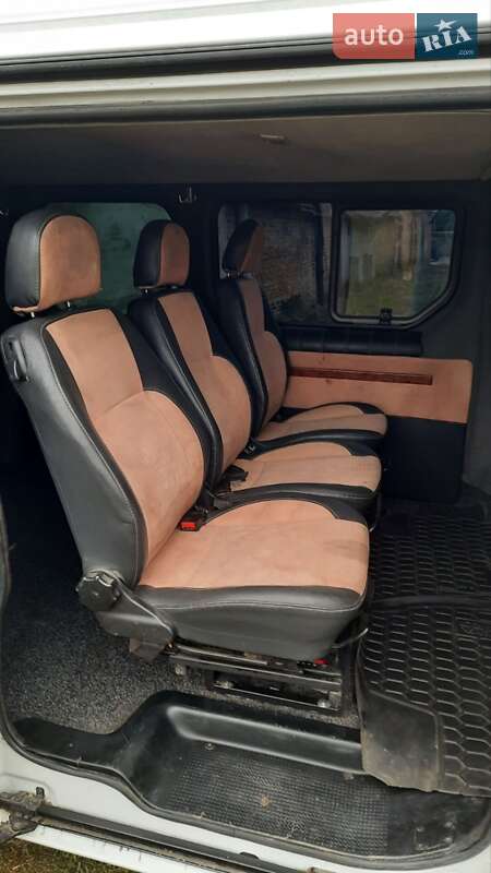 Минивэн Renault Trafic 2011 в Александрие